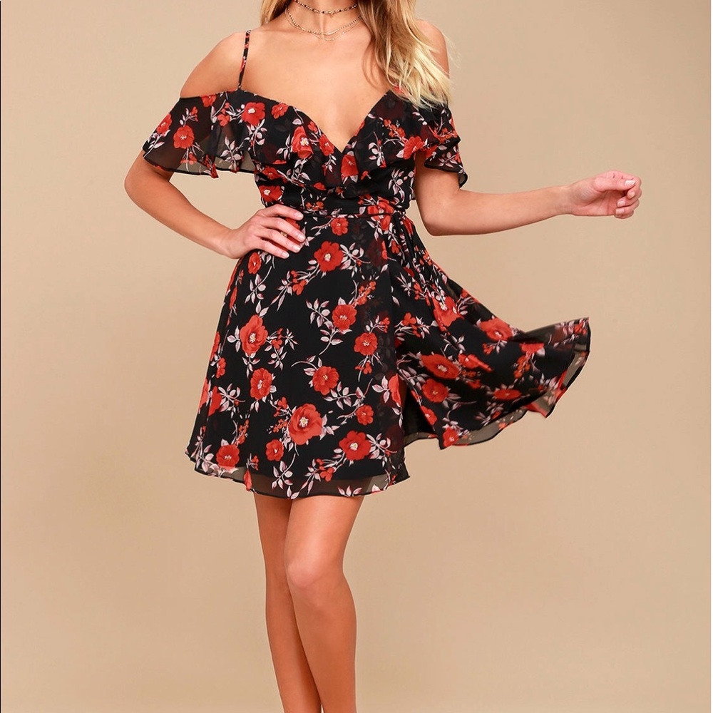 Lulu’s black floral print wrap dress.